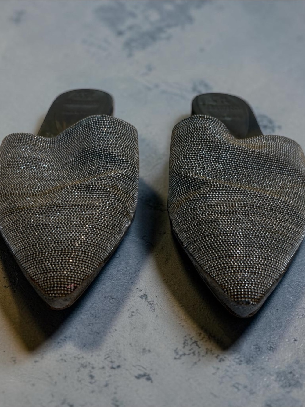 BRUNELLO CUCINELLI Sparkle Pointed Toe Slip-On Flat Mules- silver moneli
